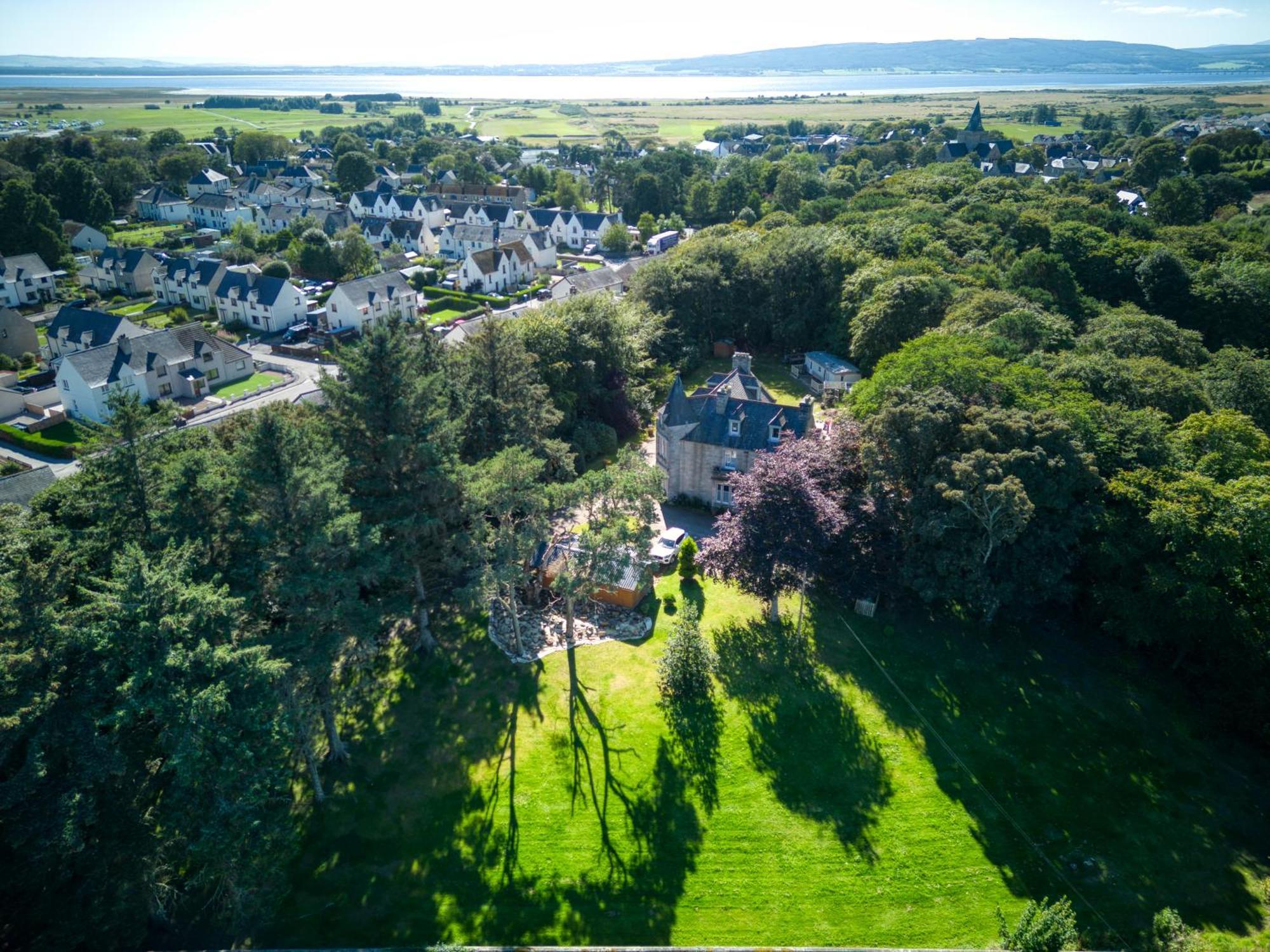 Woodlands Bed And Breakfast Dornoch Exterior photo